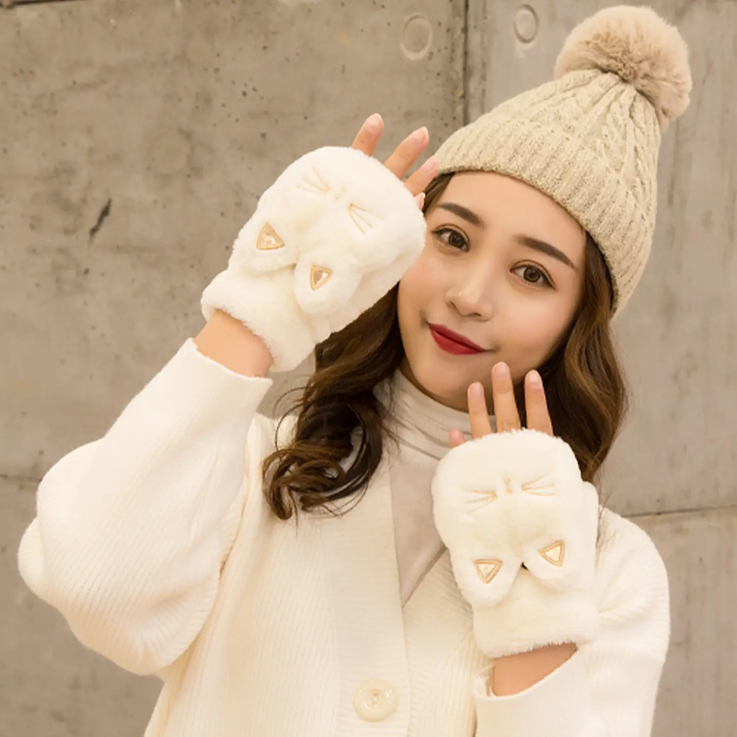 Guantes mitones kawai gatito