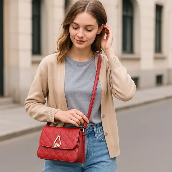 Bolso de hombro y mano con asa y correa
