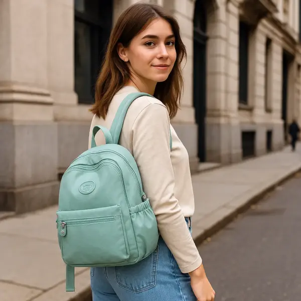 Mochila casual impermeable multiusos